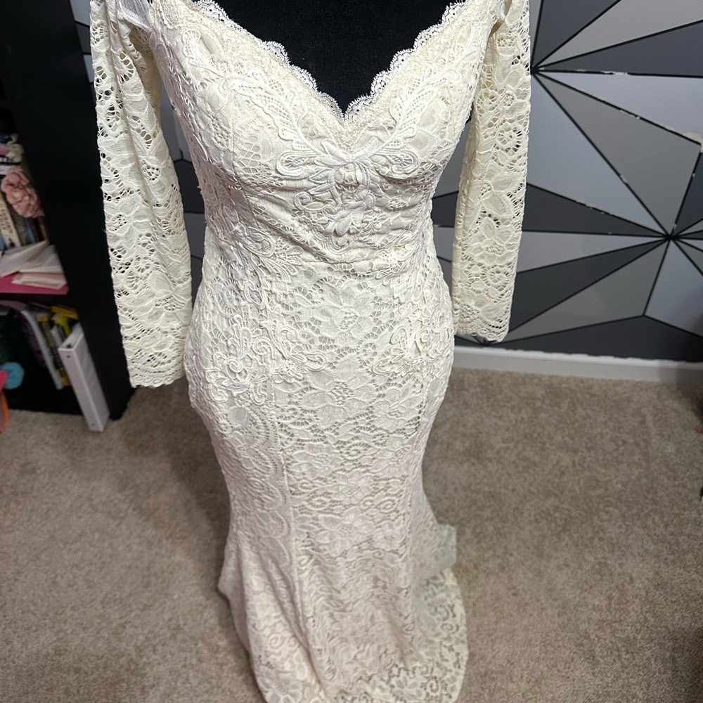 Saved by The Dress Cream Lace Dress